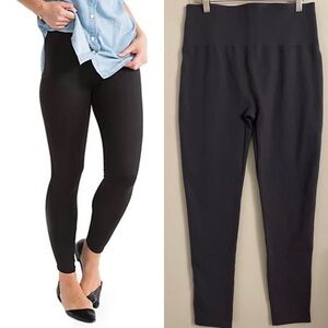 Spanx‎ Navy Blue Essential Seamless Leggings